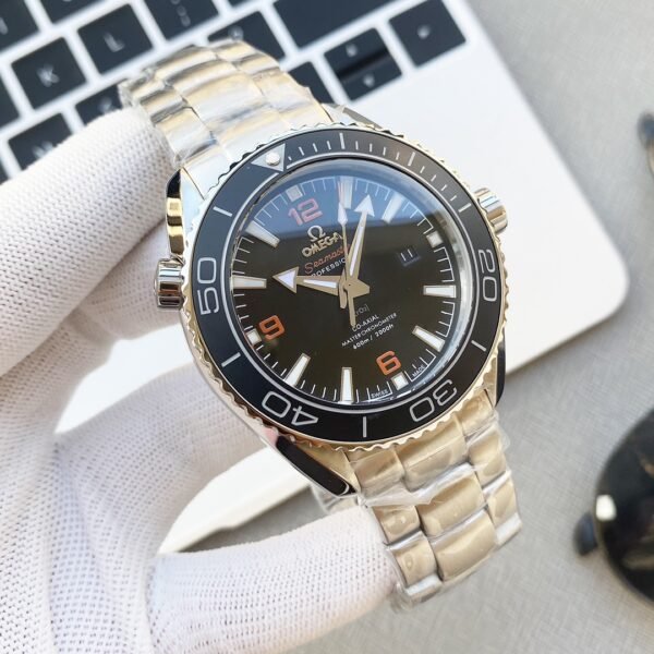 best replica luxury Omega watches Men's high quality imitation Seamaster Planet Ocean 580927506