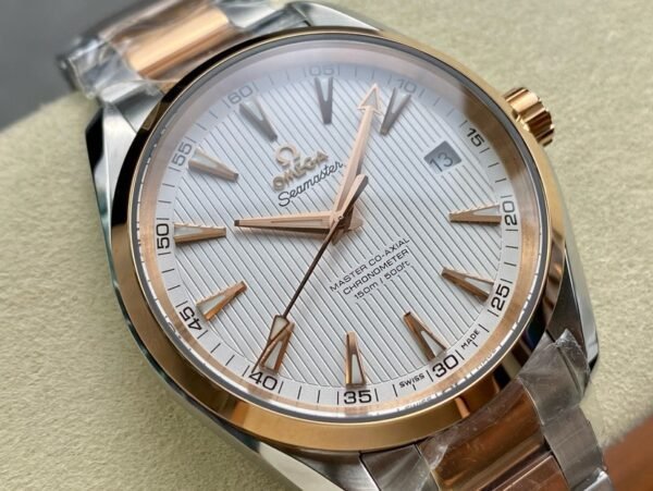 best replica luxury Omega watches Men's high quality imitation Seamaster Aqua Terra 1074841757 - Image 2
