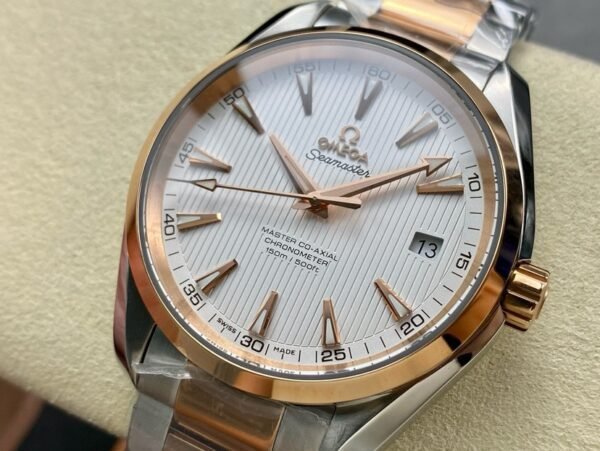 best replica luxury Omega watches Men's high quality imitation Seamaster Aqua Terra 1074841757 - Image 3