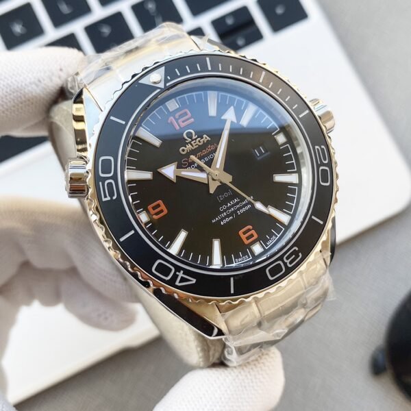 best replica luxury Omega watches Men's high quality imitation Seamaster Planet Ocean 580927506 - Image 3