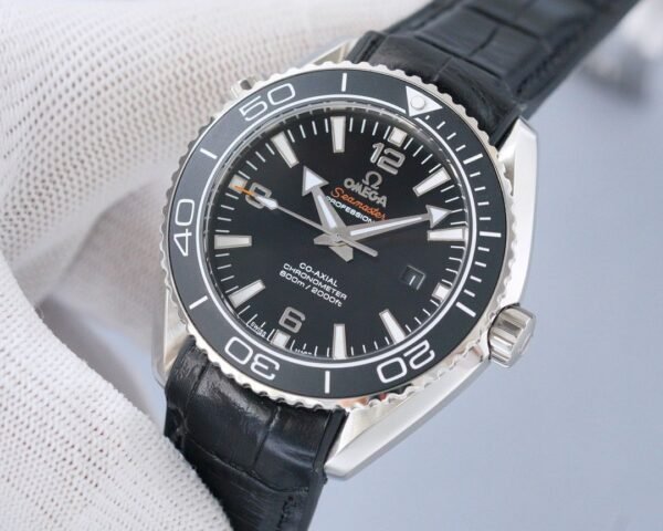 best replica luxury Omega watches Men's high quality imitation Seamaster Planet Ocean 622397538 - Image 4