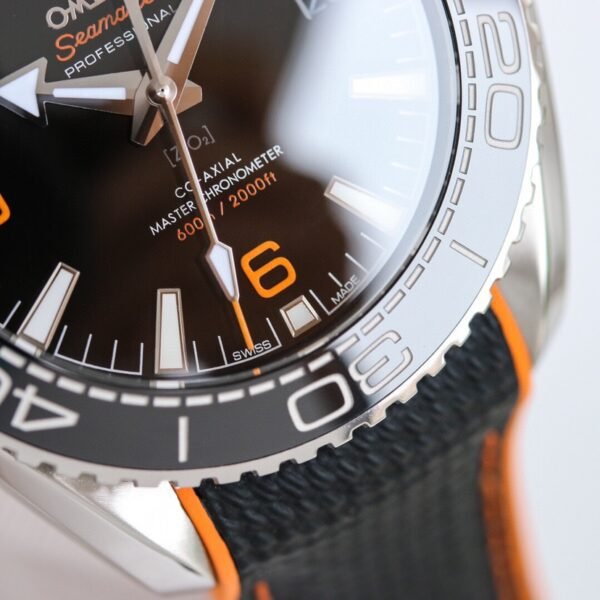 best replica luxury Omega watches Men high quality imitation Seamaster Diver 829979053 - Image 4