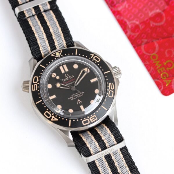 best replica luxury Omega watches Unisex high quality imitation Seamaster Diver 300M 860354257 - Image 6