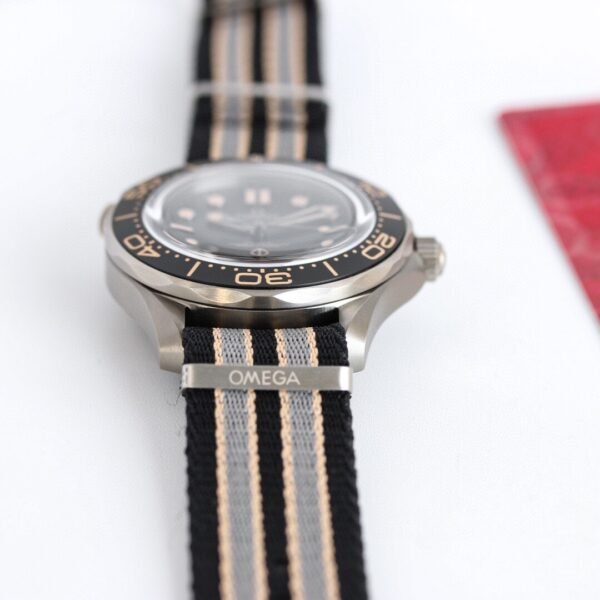 best replica luxury Omega watches Unisex high quality imitation Seamaster Diver 300M 860354257 - Image 8