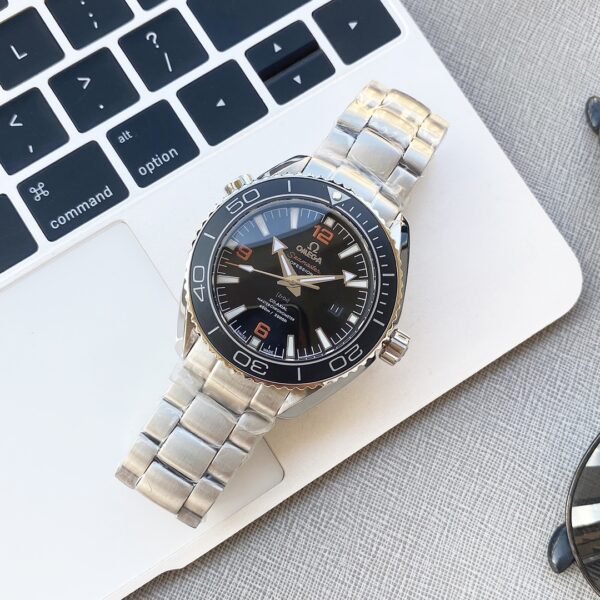 best replica luxury Omega watches Men's high quality imitation Seamaster Planet Ocean 580927506 - Image 9
